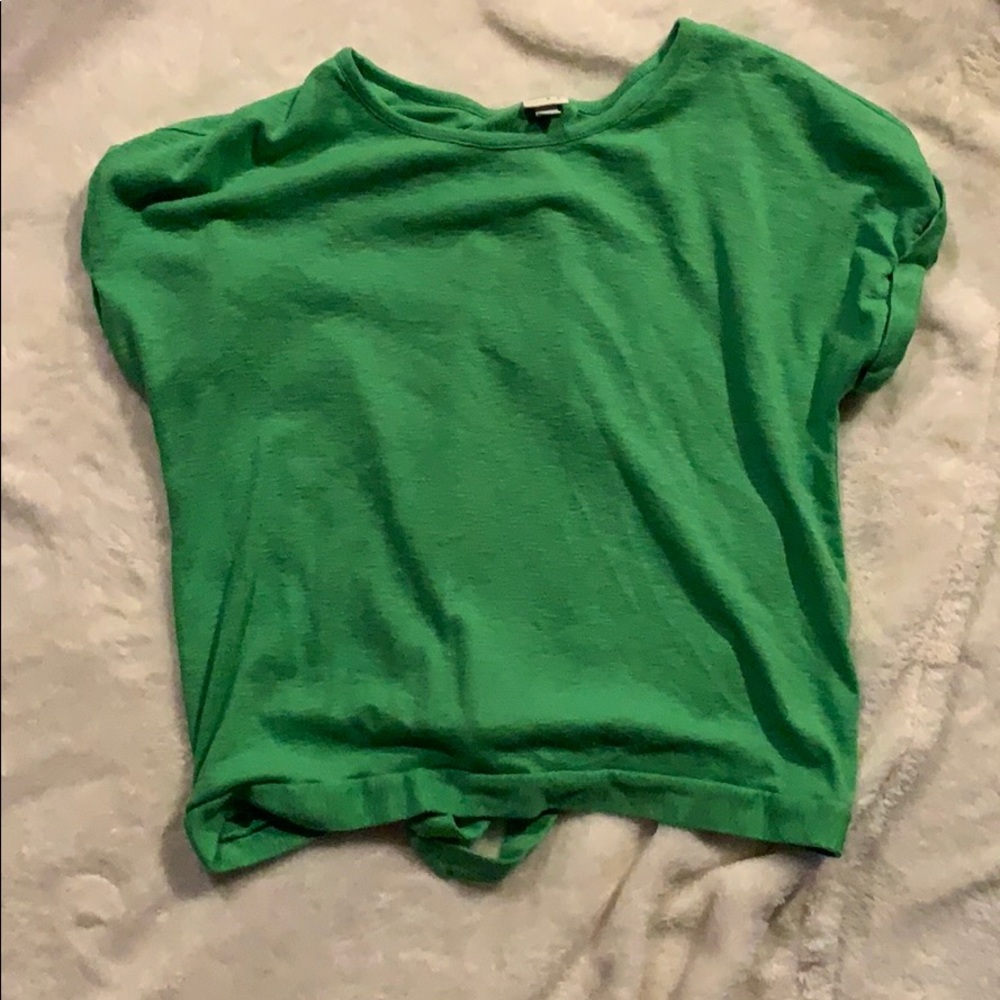 Green open shirt tide up